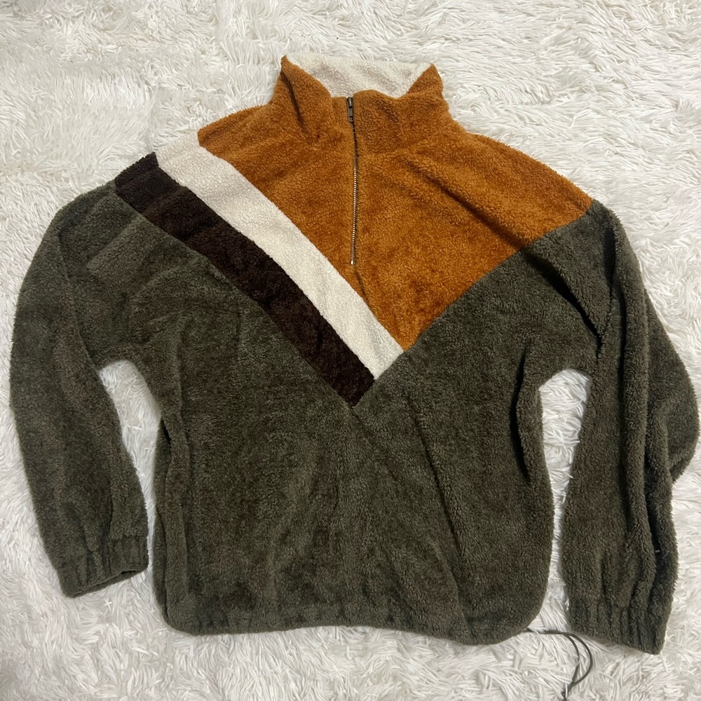 Tri Color Main Strip 1/4 Zip Soft Fleece Pullover with A Drawstring Hem